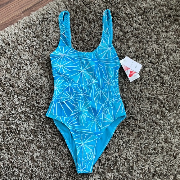 RVCA scoop back one piece swimsuit - Picture 2 of 7